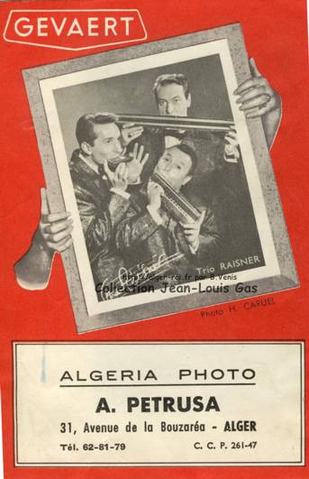 Une pochette -photos de "Algeria-Sport - Petrusa"
