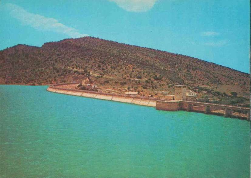 Entre Batna et Khenchela, barrage Foum-el-Gueiss