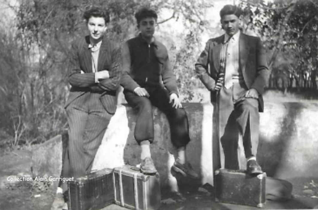 Sortie des pensionnaires du Lycée en 1950