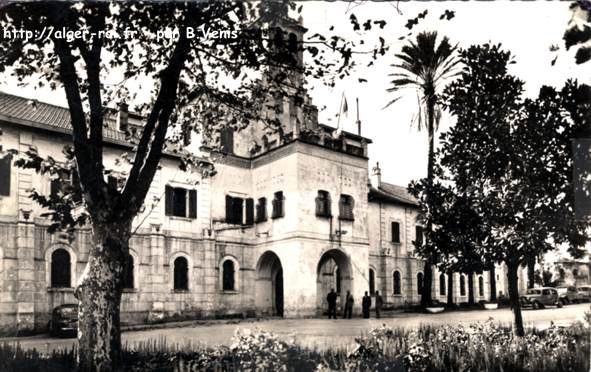 L'annexe Ben Aknoun du lycée Bugeaud, entrée (vers 1955)