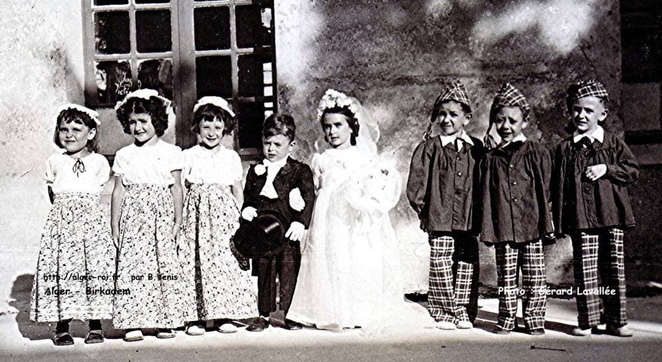 Fête des Ecoles Classe Maternelle de Mde Buzutil en 1949