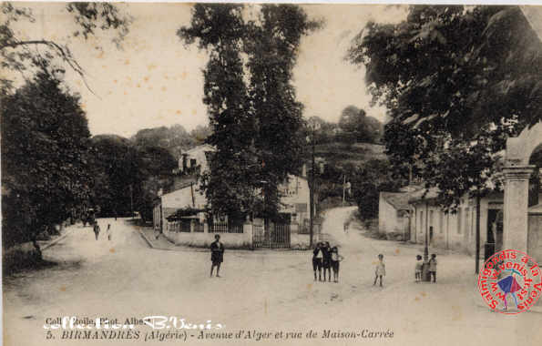 Avenue d'Alger et rue de Maison-Carrée