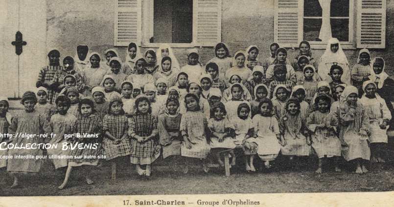 Saint-Charles - un groupe d'orphelines