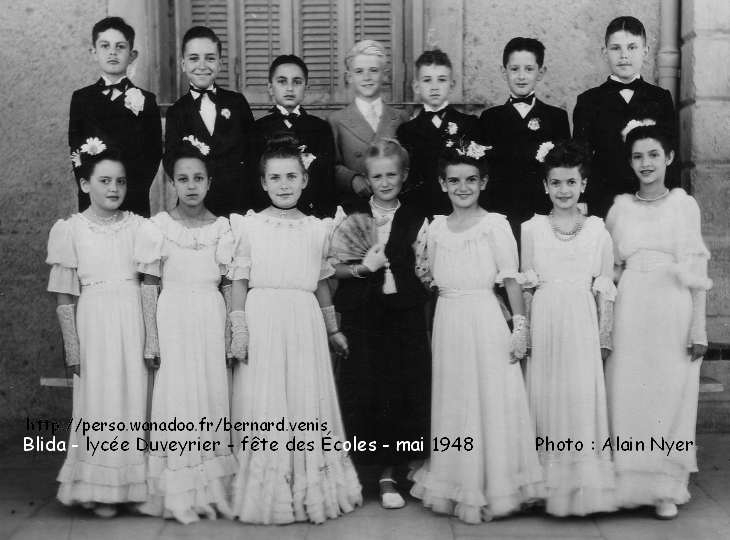 Deux photos : Fête des Écoles, mai 1948