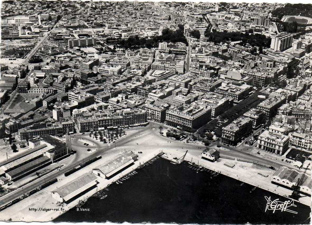 vue générale aérienne,centre ville,henrard
