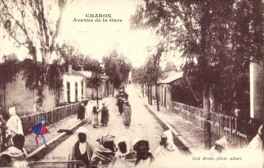 L' avenue de la gare  à Charon