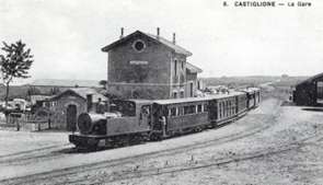 Le train en gare de Castiglione