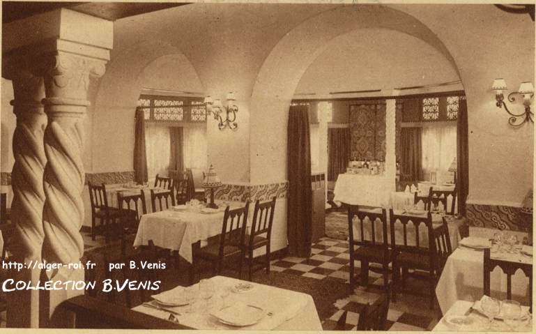 Salle du restaurant El-Baçour, 1 rue Henri Martin...au coin Dumont D'Urville