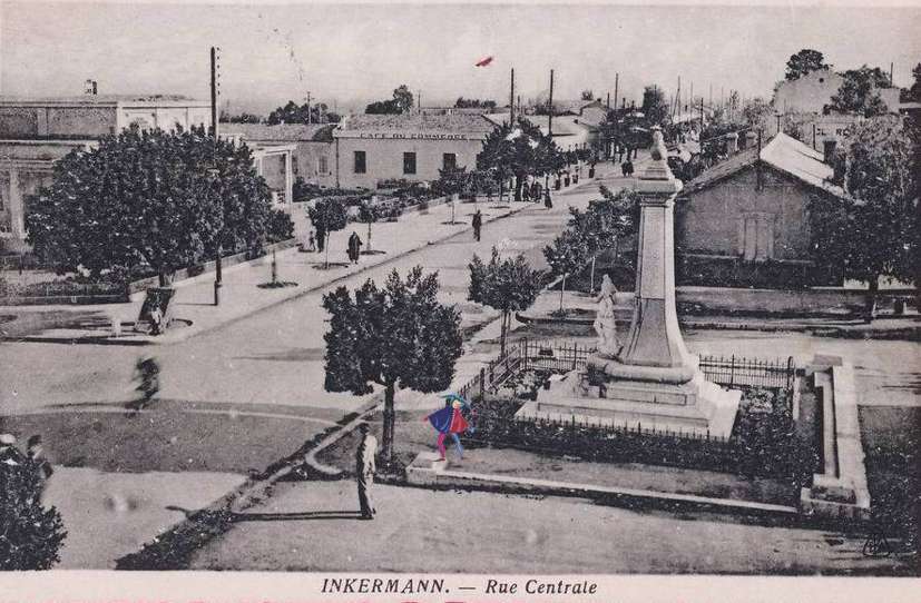 inkermann,rue centrale et monument aux morts