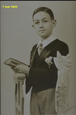 13_Communion 1953