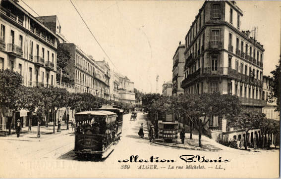 359 : -Alger, la rue Michelet , 45 ko
