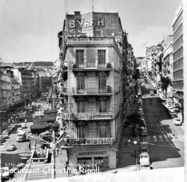 LLa rue Michelet est toujours en sens unique, le boulevard Saint Saëns (à droite) 