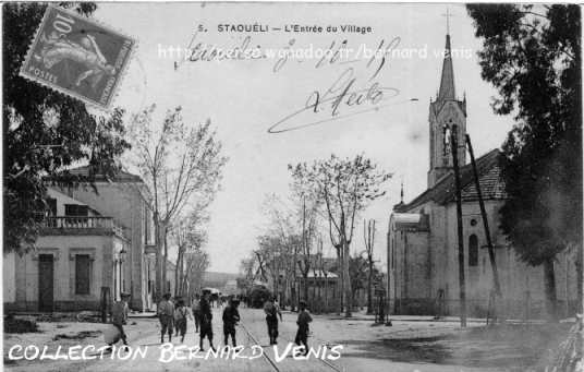 L'entrée du village , carte de 1915 
