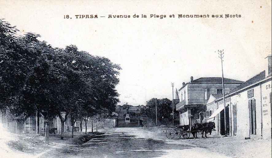 tipasa,avenue de la plage et monument aux morts