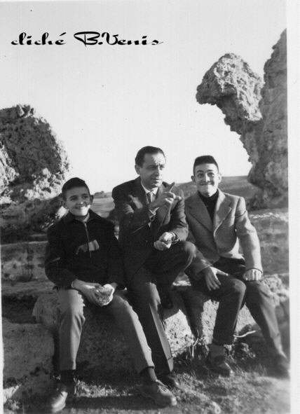 Tipaza, en famille, 19 janvier 1958, 46 ko