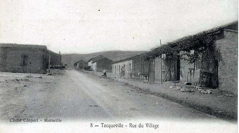 tocqueville,rue du village