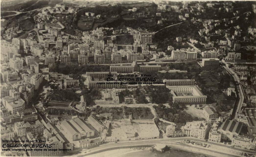 panoramique du vieil Alger et de Bab-el-Oued son faubourg nord (1933)